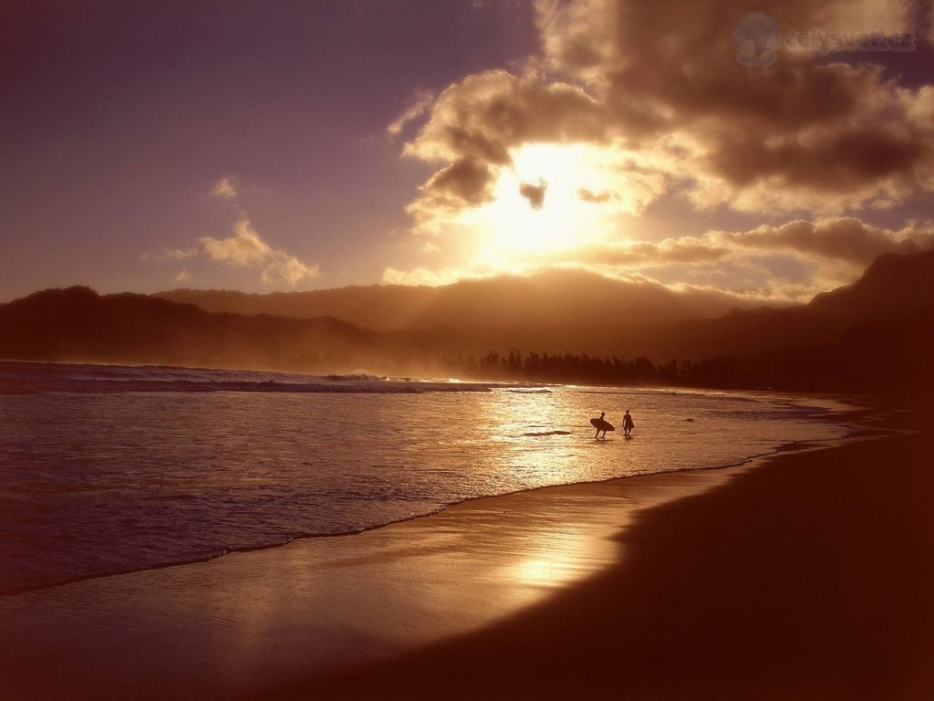 Foto: Surfers At Dusk, Hawaii