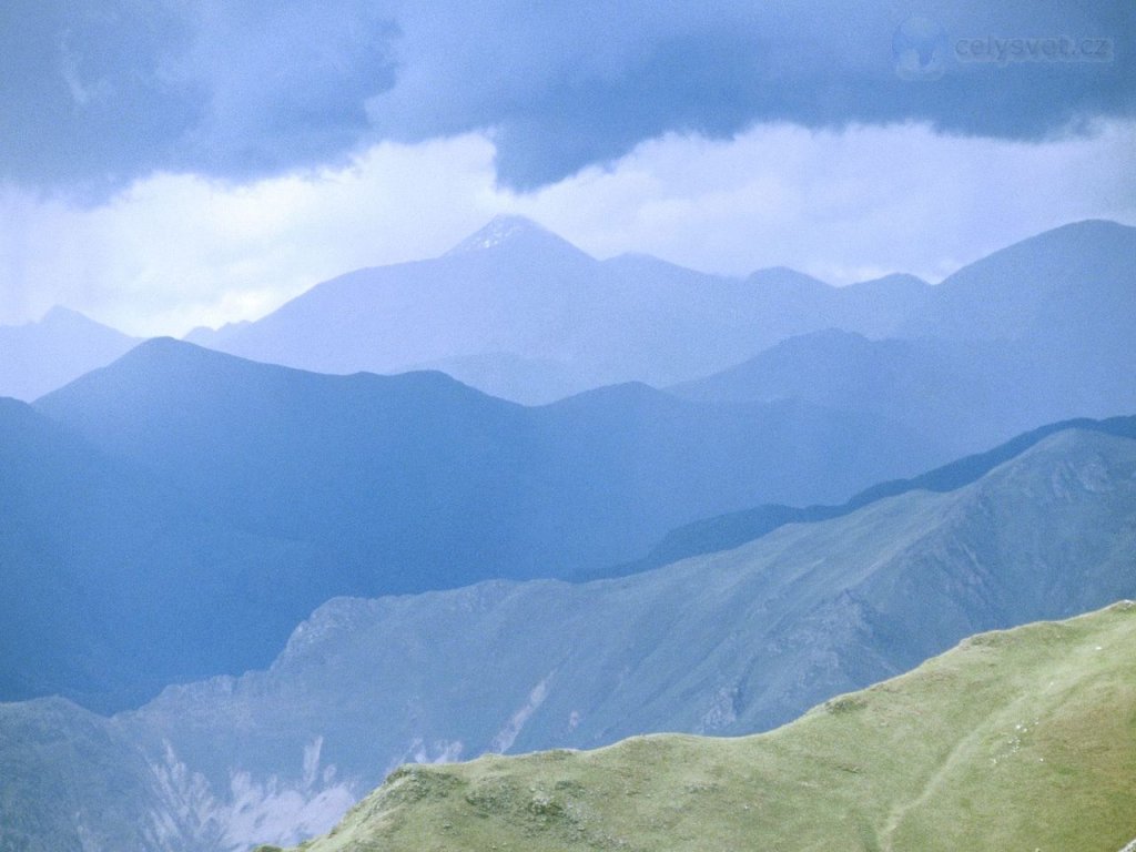 Foto: Rain Storm, Near Ganden, Tibet, China