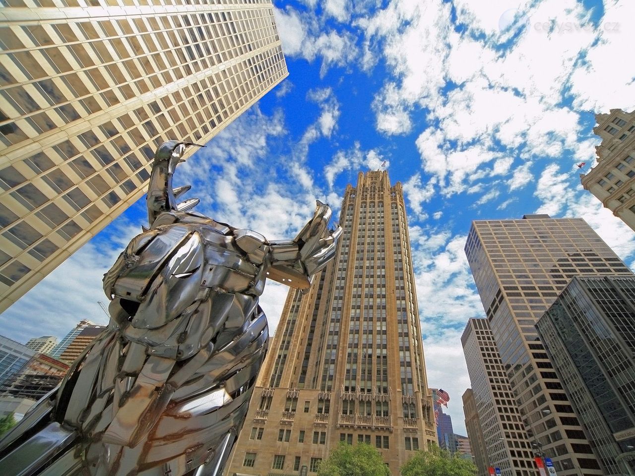 Foto: Chrome Sculpture, Michigan Avenue, Chicago, Illinois