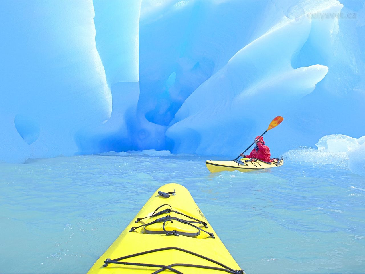 Foto: Kayaking In Lago Grey, Grey Glacier, Torres Del Paine National Park, Patagonia, Chile